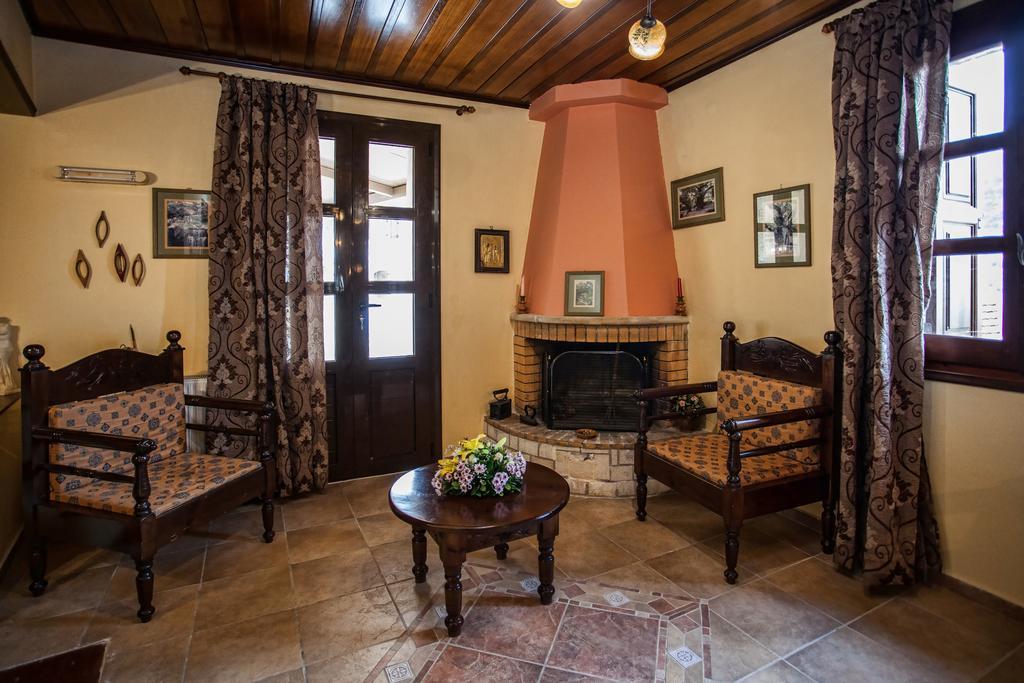 Erontas Villa อาร์ยิรูโปลิส ภายนอก รูปภาพ